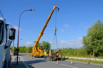 Grutage d'un pntrometre statique de 200kN